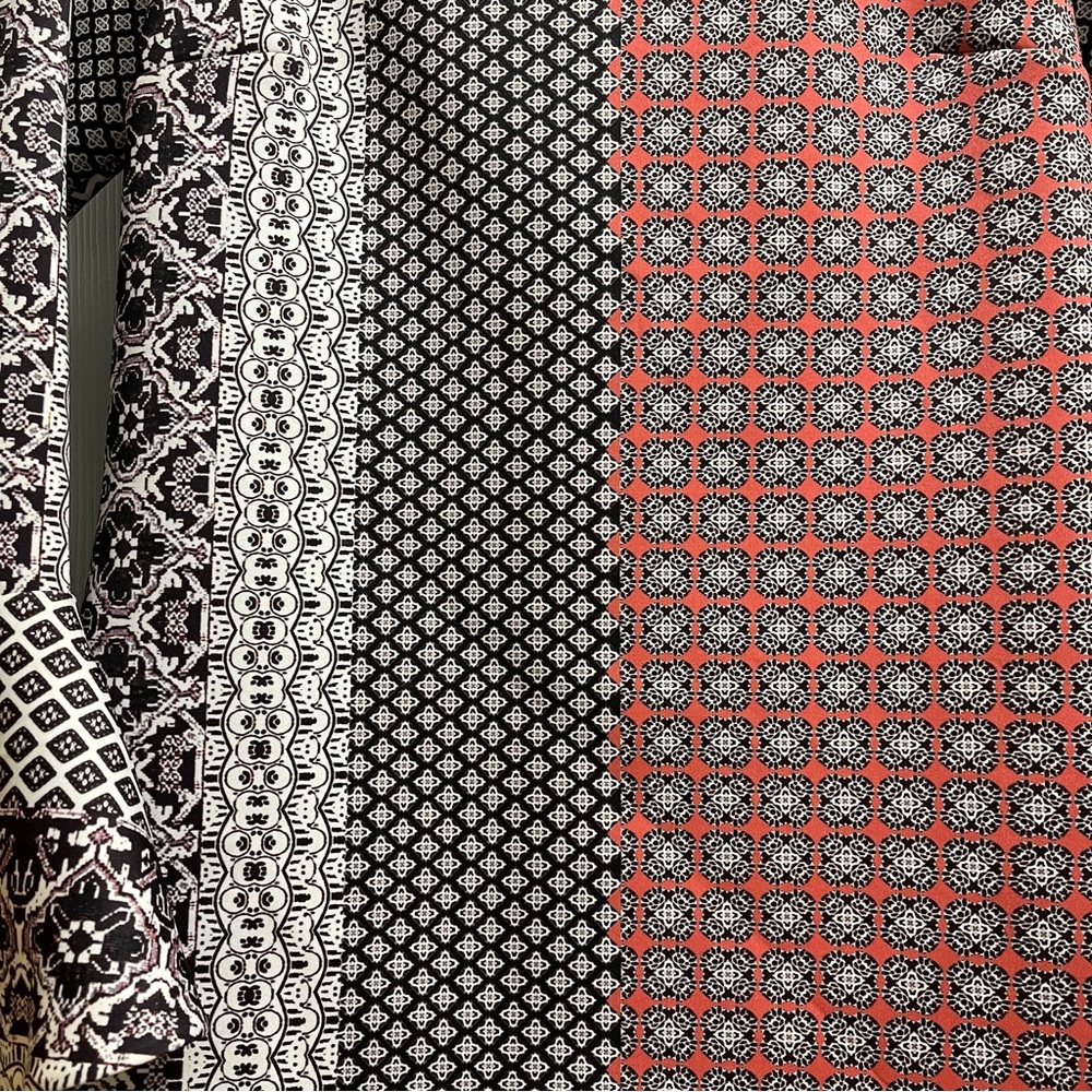 Elegant Multicolor Patterned Dress - Picture 6 of 7